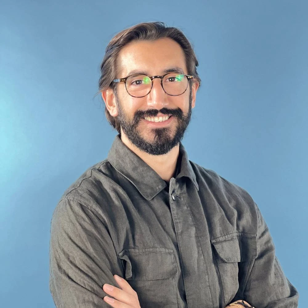 Profile of Kalantzis George